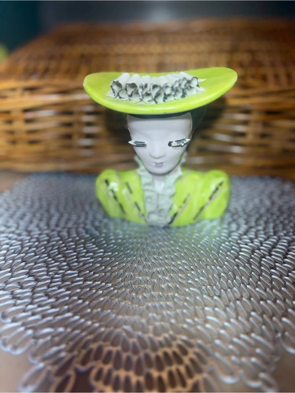 N/A charming ceramic